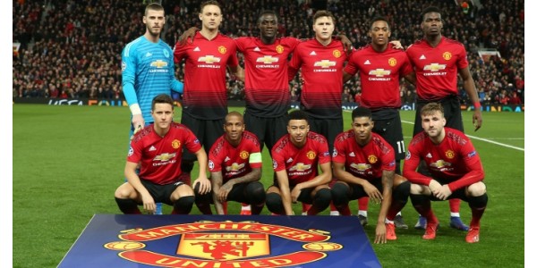 Manchester United har brug for at strømline teamet